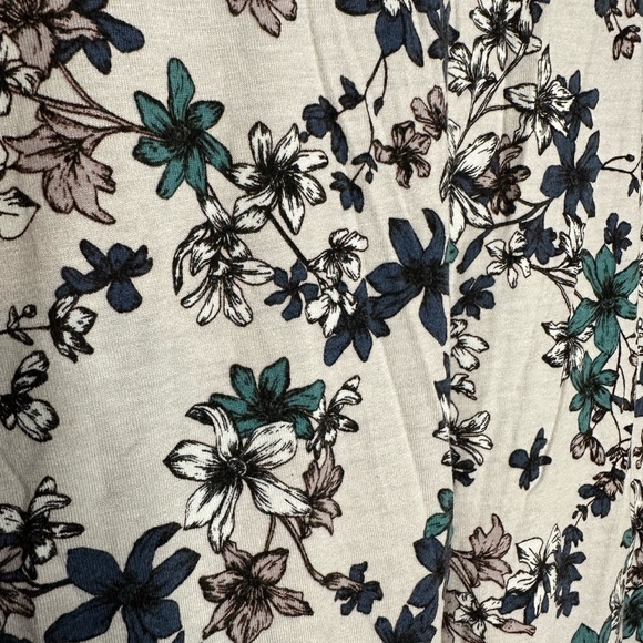Floral Torrid top - Picture 3 of 3